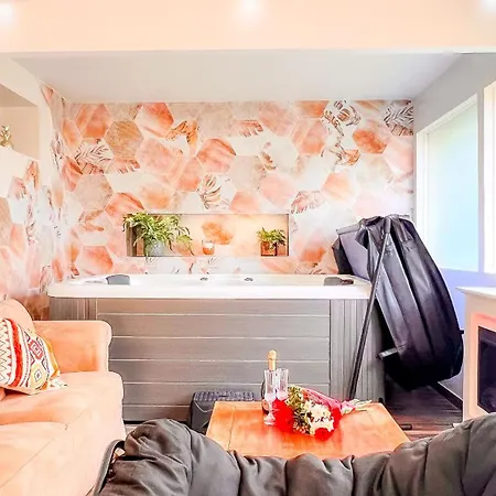 Atoumo Jacuzzi & Jardin Disneyland Paris Apartment